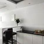 Oxygen Apartment *