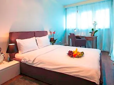 オキシゲン レジデンス * ワルシャワ